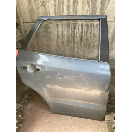 PUERTA TRASERA DERECHA HYUNDAI SANTA FE 2011
