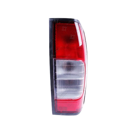 FAROL TRASERO DERECHO NISSAN TERRANO 98 2010