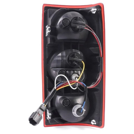 FAROL TRASERO DERECHO JAC T6