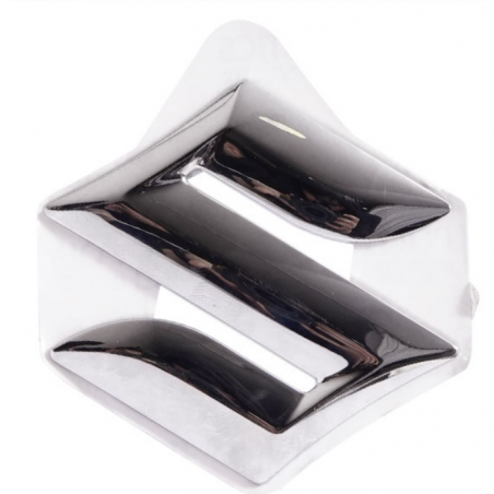 EMBLEMA PORTALON SUZUKI ALTO/BALENO/CELERIO/S-PRESSO/SWIFT 2013/2023 ORIGINAL OEM 77811M63J00-0PG